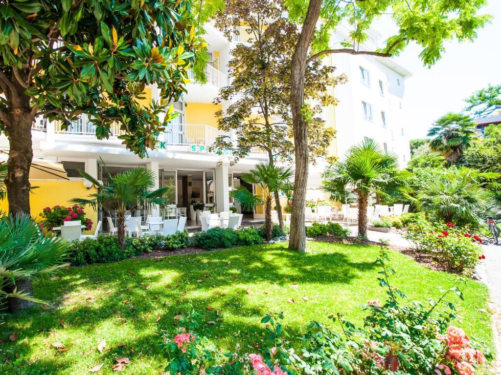 Hotel Park Spiaggia グラード エクステリア 写真