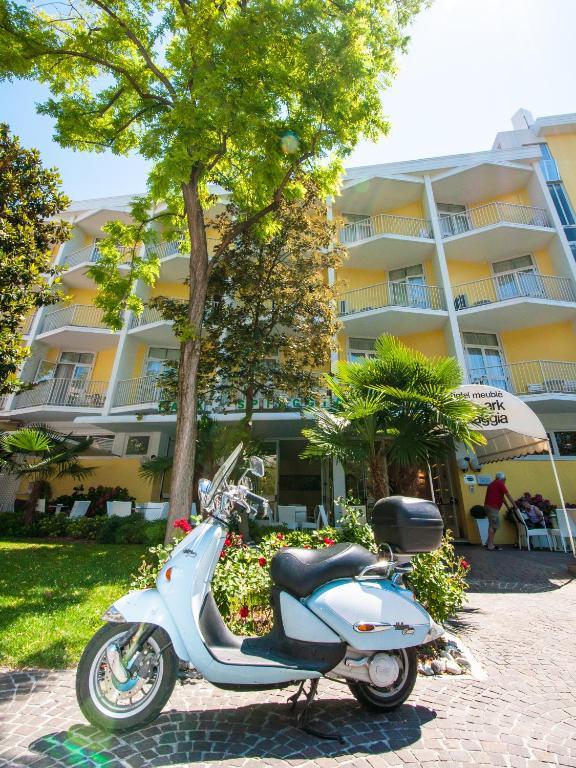 Hotel Park Spiaggia グラード エクステリア 写真