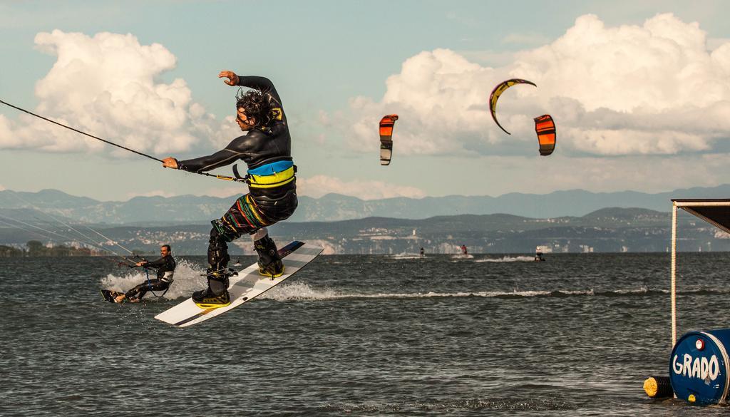Hotel Park Spiaggia グラード エクステリア 写真